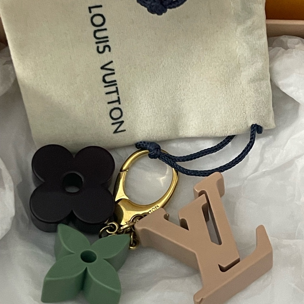 Louis Vuitton playtime eggplant , Green, and pale pink resin Key Holder